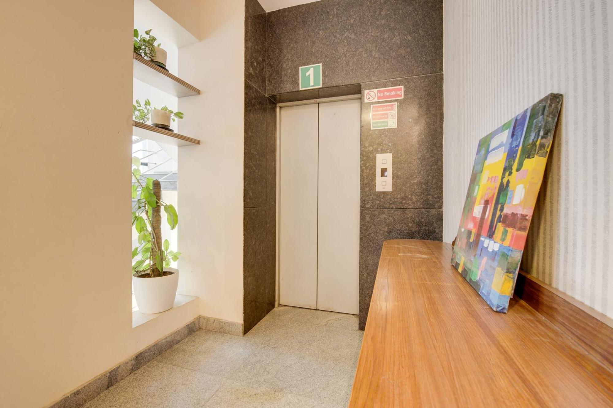 Super Townhouse Hbr Layout Bangalore Ngoại thất bức ảnh