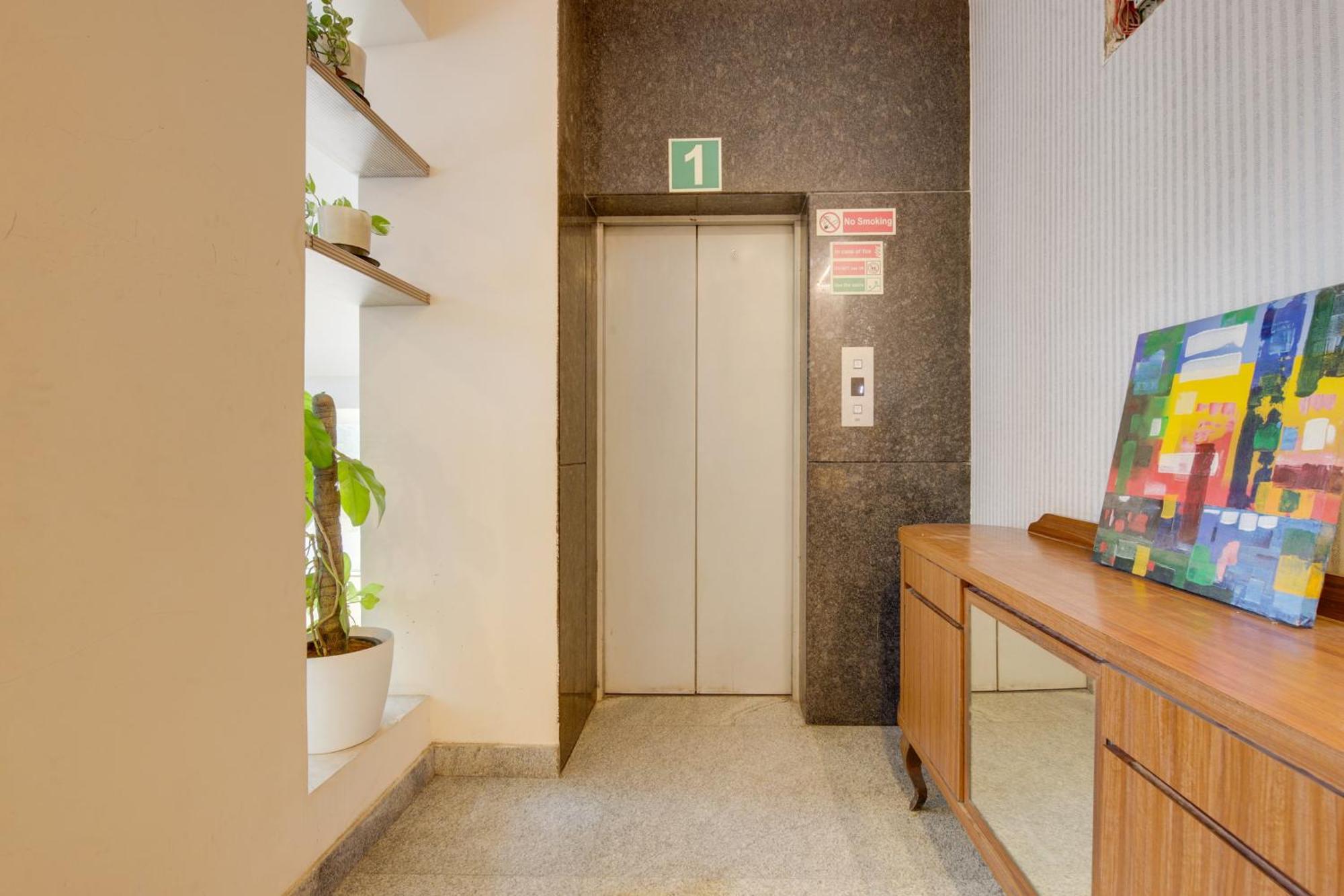 Super Townhouse Hbr Layout Bangalore Ngoại thất bức ảnh